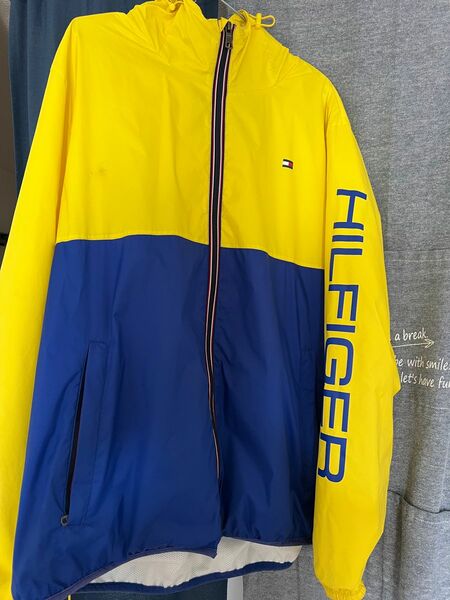 Tommy hilfiger ナイロンジャケット