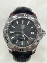 11◆TAG Heuer タグホイヤー　アクアレーサー　デイト　WAP1110 300m スイス製　腕時計　稼働品　黒文字盤_画像2