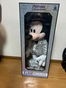 『Disney プラチナオーナメントくじ2023』ラスト賞　BIG! ミッキーマウスのゴージャススタンディングぬいぐるみ