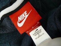 ◆国内正規 NIKE ナイキ Legacy French Terry Graphic Crew Sweat スウォッシュロゴ刺繍 クルーネック スウェット インディゴ サイズM_画像3