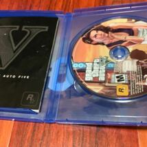 PS4ソフト《Grand Theft Auto V グランドセフトオート５》海外版 中古_画像2