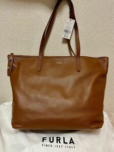 新品【FURLA】フルラ　トートバッグ　肩掛け　A4