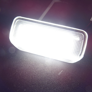 激白光♪ 交換式♪ LED ドア カーテシ ランプ ウェルカムライト マークＸジオ 10系 ANA10 ANA15 GGA10 240G 240F 350G エアリアル