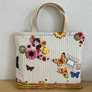 ハンドメイド トートバッグ　サブバック　小さめレッスンバック　花柄　キャンディパーティ