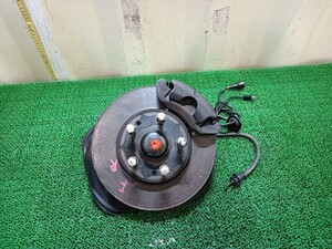  Mercedes Benz E Class (260E) E-124026( W124 ) 1991 year front knuckle hub right shipping size [L] C28-128*