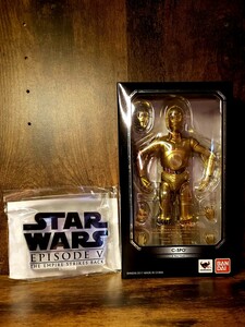 《中古品》S.H.フィギュアーツ スターウォーズ　C-3POにアクリルロゴディスプレイEX付き S.H.Figuarts STARWARS C-3PO