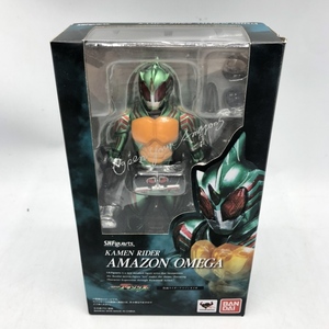 【中古】バンダイ　S.H.Figuarts 仮面ライダーアマゾンオメガ　開封品、箱傷み有[240070109913]