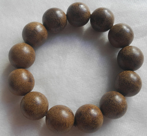  Vietnam production . tree .. bracele beads genuine article 37g 19mm white .. is good fragrance & beautiful wood grain Buddhist altar fittings ..agarwood fragrance aroma healing 