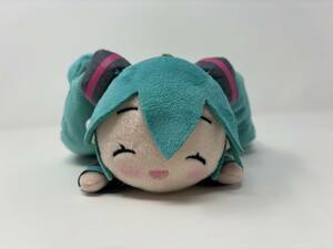 初音ミク ふわふわ寝そべりぬいぐるみ 紙タグ付き VOCALOID ボカロ 笑顔