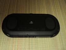 SONY PlayStation Vita 本体 PCH-2000シリーズ Wi-Fiモデル ブラック PCH-2000ZA11_画像4