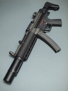 BOLT MP5SD6 SWATSD6 海外製電動ガン　18歳以上用