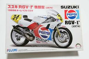 スズキ RGV-Γ 後期型 （XR-74） 1988年 チーム ペプシ スズキ （1/12スケール BIKE No.13 141435）