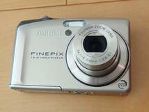 【ジャンク】FUJIFILM FINEPIX F60fd デジタルカメラ 12.0 MEGA PIXELS 富士フィルム FUJINON ZOOM LENS F:1.8-5.1 _画像4