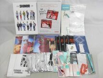 【同梱可】中古品 韓流 SHINee 2019 2021 SEASON’S GREETINGS Tシャツ ペンライト 等 グッズセット_画像1