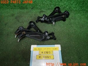 3UPJ=93800565]KTM 390 デューク(EJ650A)純正 フットステップホルダー 左右セット 中古