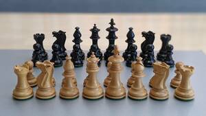 Royal Black Chess 本格 チェス駒 木製 インド製