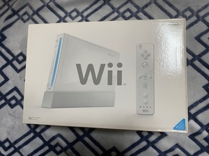 Wii本体一式＋クラシックコントローラーマリオカートハンドルセット