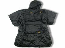 新品 Rumpl ランプル 【ウォータープルーフ ポンチョ 軽量】家庭で洗える キャンプ 防寒 PUFFY PONCHO 定価3.6万円 アウトドア 333345 観戦_画像2