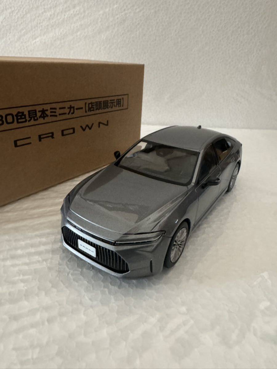 トヨタ クラウン セダン カラーサンプル プレシャスメタル FCEV 新型 新品-