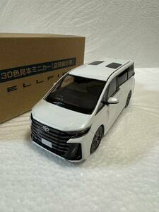 1/30 トヨタ 新型ヴェルファイア VELLFIRE 2023年最新モデル カラーサンプル ミニカー プラチナホワイトパールマイカ