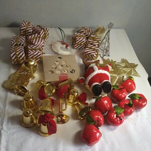 n-932◆クリスマス 飾り リンゴ ベル プラスチック製 木のパズル◆状態は画像で確認してください。