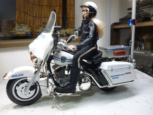 1/6 Harley da bit son elect rug ride woman Police attaching 