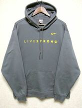 NIKE ナイキ LIVESTRONG リブストロング THERMA-FIT パーカー XXL★グレー 裏フリース プルオーバー フーディー スウォッシュ ビッグサイズ_画像1