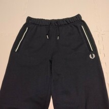 FRED PERRY ジョガーパンツ スウェットパンツ フレッドペリー 濃紺 XS_画像4