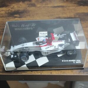 琢磨ファンの方いかがでしょうか？元F1ドライバー佐藤琢磨の2004年のBARのマシン 1/43 MINICHAMPS