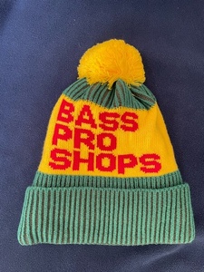 新品タグ付き　大人気！早い者勝ち！バスプロショップス　BASS PRO SHOPS ビーニー　ニット帽　ウォッチキャップ　裏地はフリース