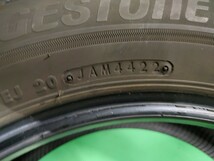 BRIDGESTONE ブリヂストン スタッドレスタイヤ ブリザック VRX3 205/60R16 2本_画像3