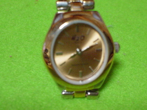 H２O　女性用腕時計　ゴールド
