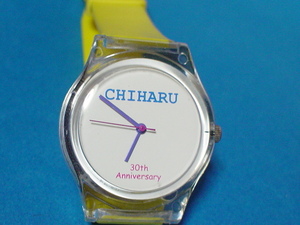 珍品　デザイン　CHIHARU　３０TH　ANNIVERSARY　腕時計　イエローバンド