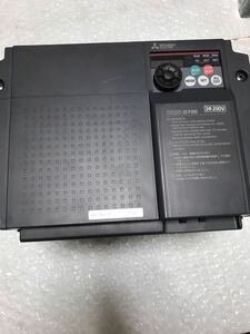新品無箱未使用三菱電機 MITSUBISHI インバーター FR-D720-7.5K動作保証 [インボイス発行事業者] 1/2 A-1