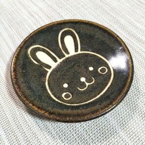 【動物小皿】手作り陶器「うさぎ」焦げ茶