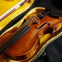 【中古 ジャンク品】 VIOLIN Size 1/2 ラベル無し 子供用 バイオリン 弓 ケース付き_画像2