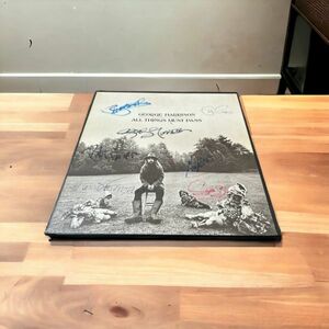 George Harrison George * Harrison с автографом LP запись бесплатная доставка 