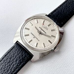 東風　Dong feng 19石　中国製メンズ手巻き腕時計　稼動品　ベルト未使用
