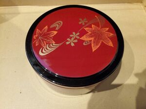 即購入可　未使用　漆器　蓋付き器　 お菓子 器