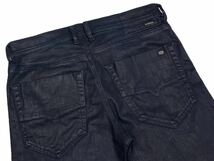 美品！￥36,300 DIESEL ディーゼル TEPPHAR WASH 084BF_STRETCH スリムキャロット コーテイング加工 ストレッチデニム ジーンズ 濃紺 W30_画像9