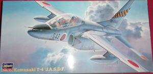 ハセガワ　1/72　川崎T-4航空自衛隊高等練習機　ファーストロット1996　希少