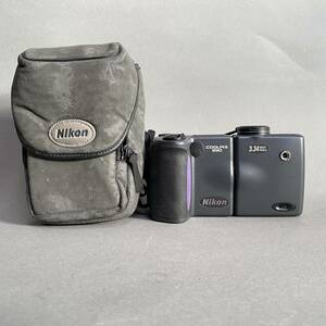 RS156 通電確認済 Nikon COOLPIX 990 コンパクトデジタルカメラ ケース付き ニコン クールピクス 写真 撮影 コレクション