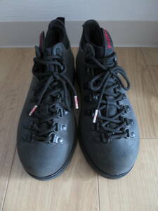 美品　NATIVE　Shoes　超軽量　マウンテンブーツ　黒25ｃｍ　US7　定価1.5万　ネイティブVISVIM　ノースフェイス　NorthFace　REDWING
