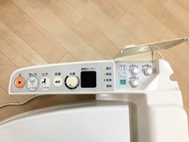 【ジャンク】TOTO 電気温水便座 ウォシュレット シャワートイレ「TCF671R」☆#SC1(パステルアイボリー)_画像4