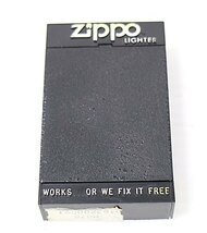 G11s17 ZIPPO ライター オイル オイル残量1/3程度 60サイズ_画像5