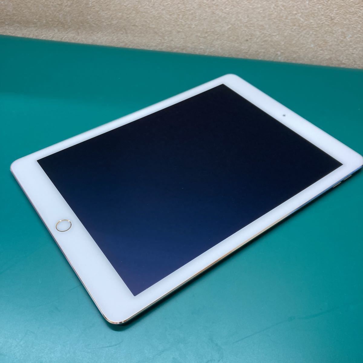 iPad(第3世代) Wi-Fi 16GB 充電ケーブル付き 388｜Yahoo!フリマ（旧