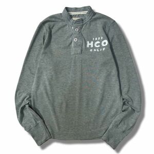 《良品◎》HOLLISTER ホリスター★ワンポイントデザイン*ヘンリーネック*長袖カットソー*グレー*サイズL(MA5381)◆S60