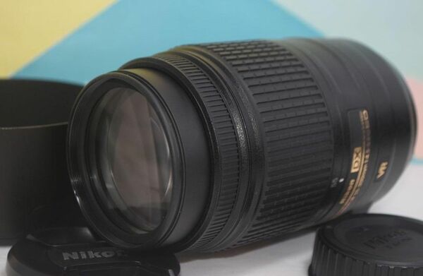 ☆美品☆ニコン ☆AF-S DX 55-300mm手振れ補正付き望遠レンズ☆