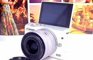 ☆初心者おすすめ☆Wi-Fi &自撮り☆Canon EOS M10