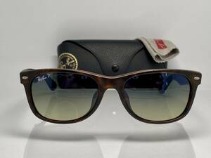 偏光レンズ★RAY-BANレイバンNEW WAYFARERニューウェイファーラー RB2132-F 894/76 マットブハバナ鼈甲柄/ブルーグラデーション ケース付